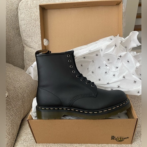 NWT DR. MARTENS 1460 BLACK NAPPA WOMENS 11/ MENS 10 - Picture 6 of 9